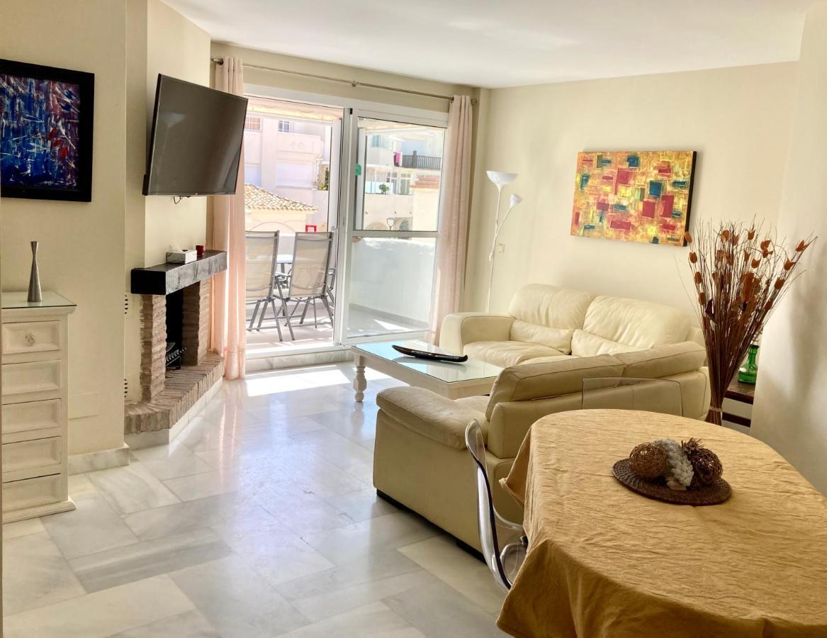 Apartamento En Puerto Marina Benalmadena Bagian luar foto