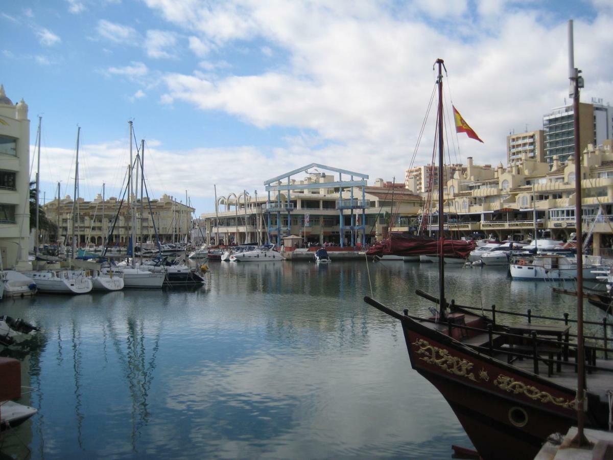 Apartamento En Puerto Marina Benalmadena Bagian luar foto